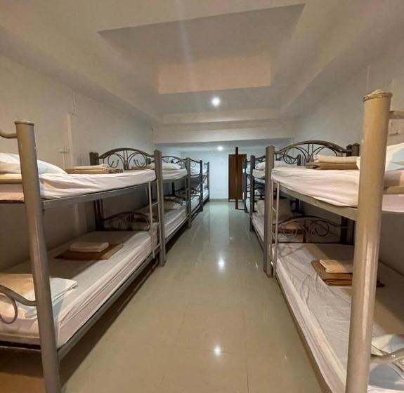 Phi Phi Paradise Hostel