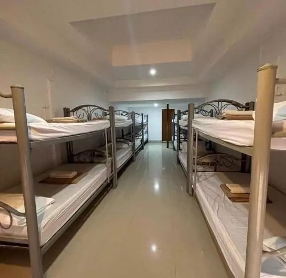 Phi Phi Paradise Hostel