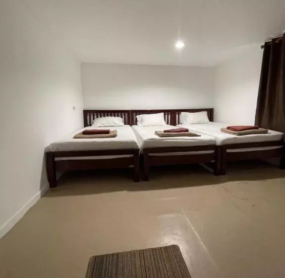 Phi Phi Paradise Hostel