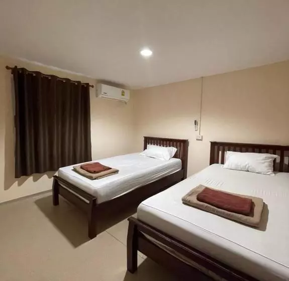 Phi Phi Paradise Hostel