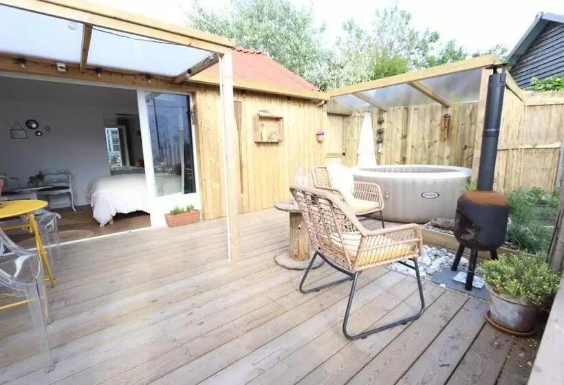 تختخواب و صبحانه Le Cabanon Du Cachalot
