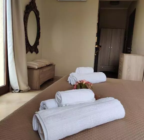 ベッドアンドブレックファースト Raggi Di Sole