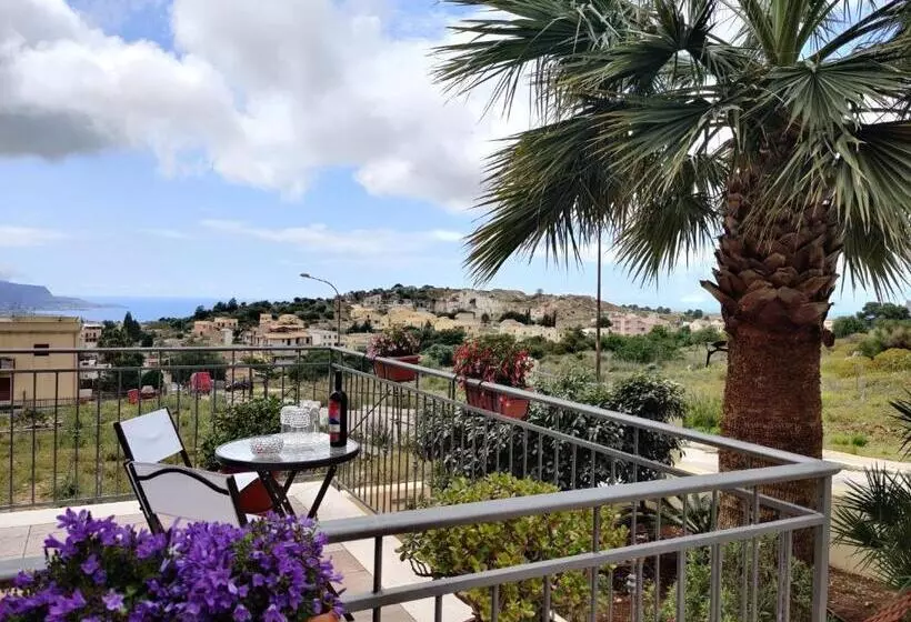 ベッドアンドブレックファースト Raggi Di Sole