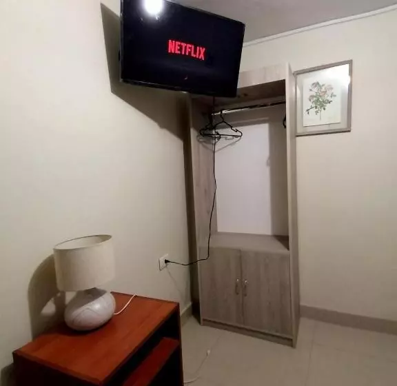 هتل La Encantada