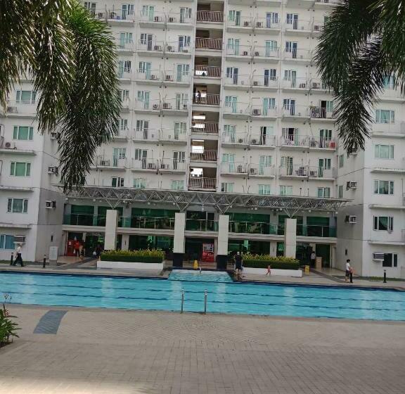 D  North Pad At Grass