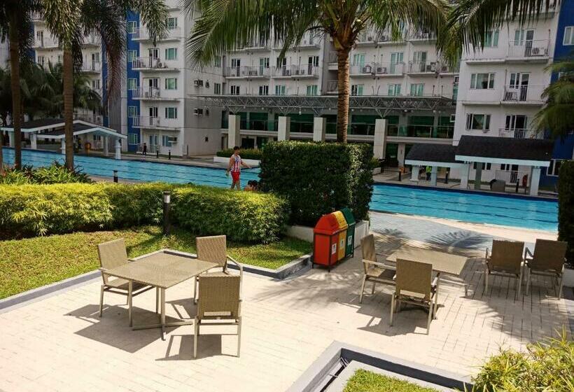 D  North Pad At Grass