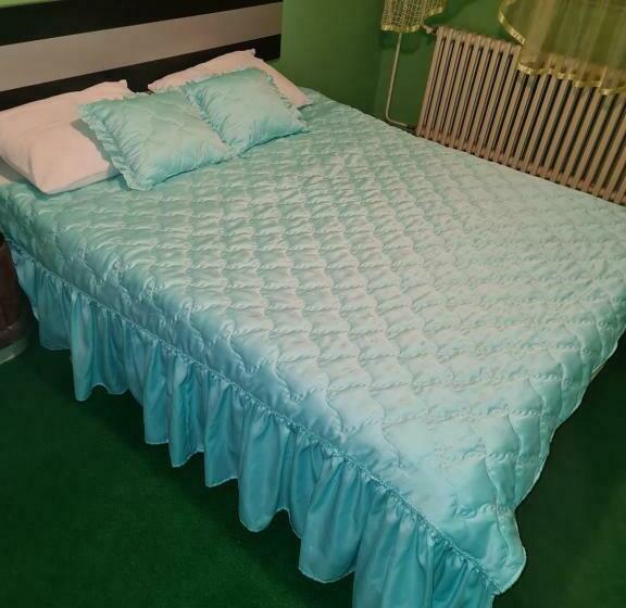 پانسیون Apartman Petrovaradin