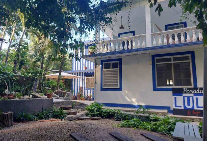 فندق صغير Lulú La Bruja Yoga Lodge