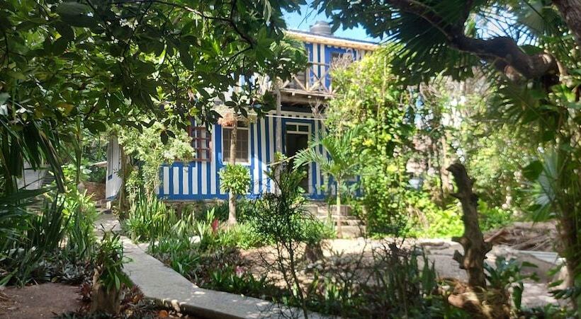 فندق صغير Lulú La Bruja Yoga Lodge