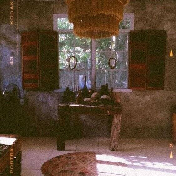 فندق صغير Lulú La Bruja Yoga Lodge