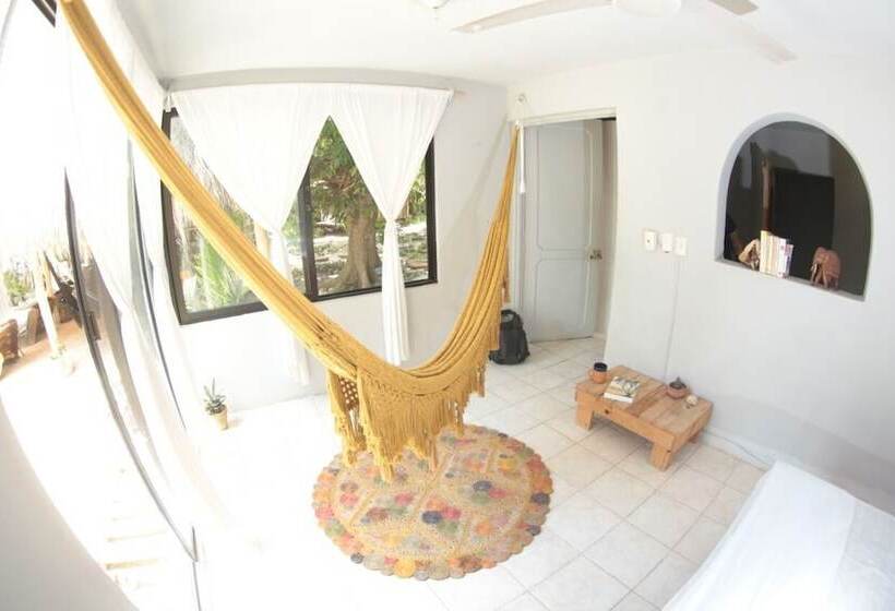 فندق صغير Lulú La Bruja Yoga Lodge