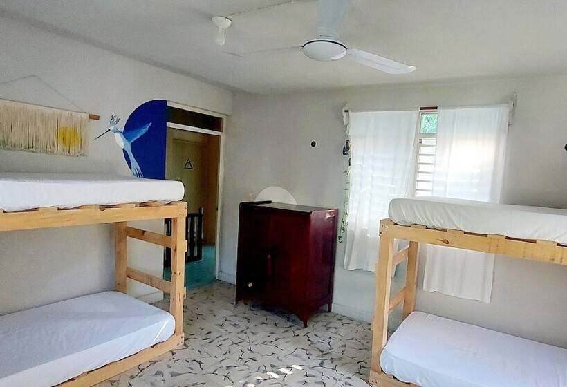 فندق صغير Lulú La Bruja Yoga Lodge