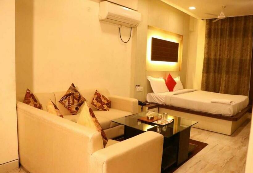 בית מלון כפרי Haveli Palace