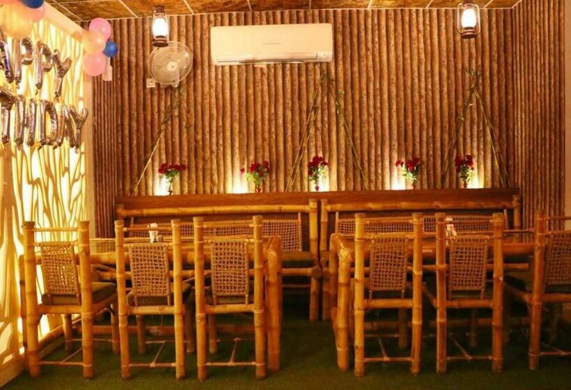 בית מלון כפרי Haveli Palace