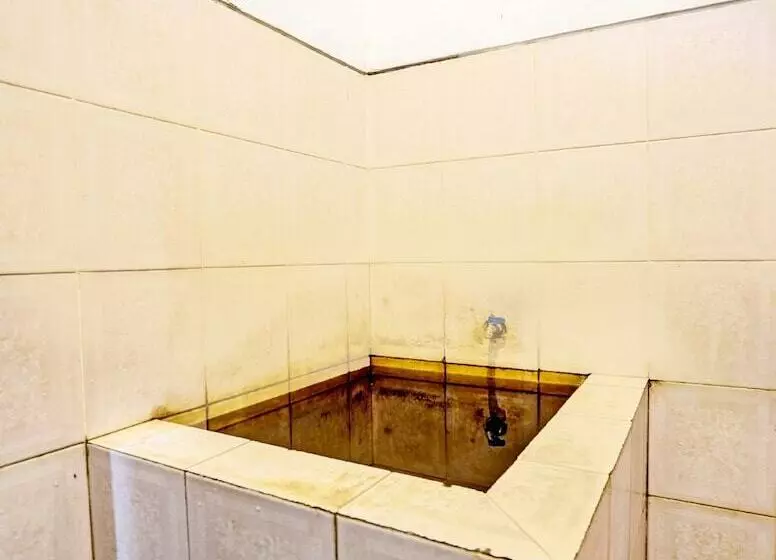 Hotelli Oyo 91198  Mahkota 2 Lamongan