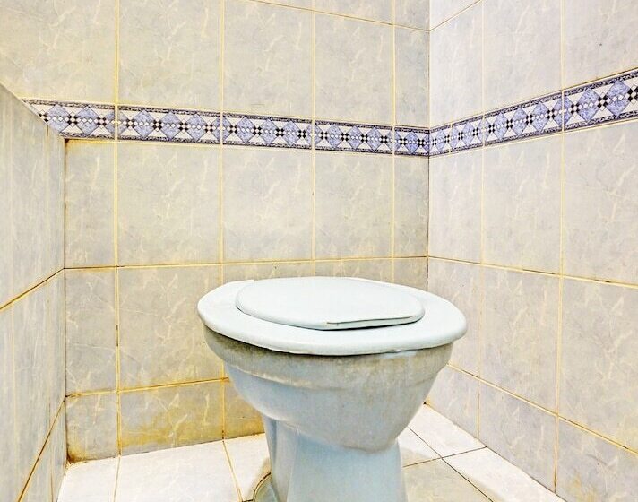 호텔 Oyo 91198 Mahkota 2 Lamongan