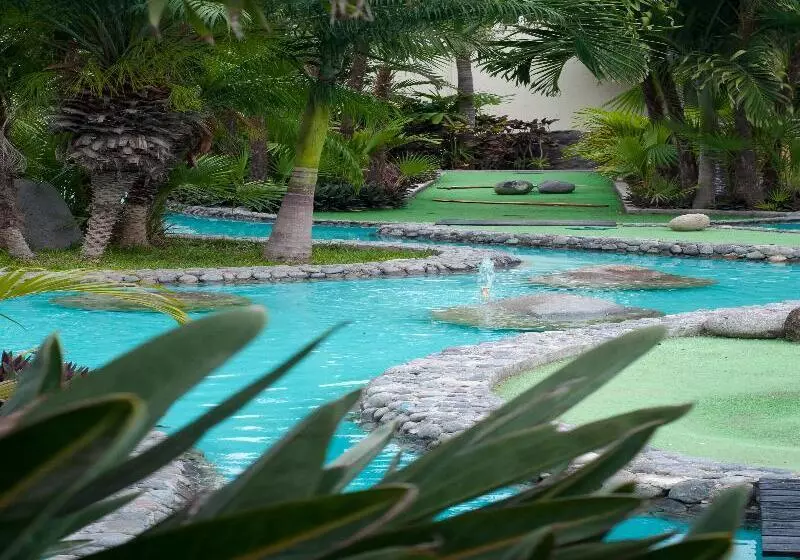 Artisan Family Hotels And Resort Collection Playa Esmeralda