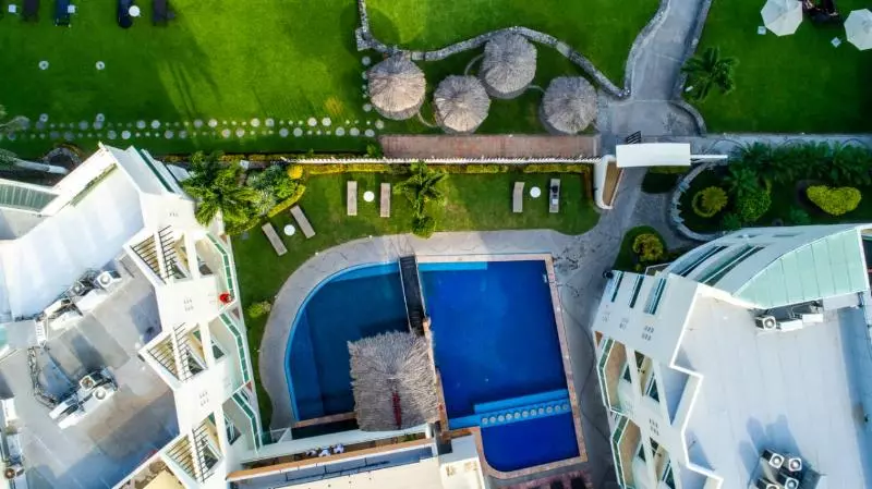 Artisan Family Hotels And Resort Collection Playa Esmeralda