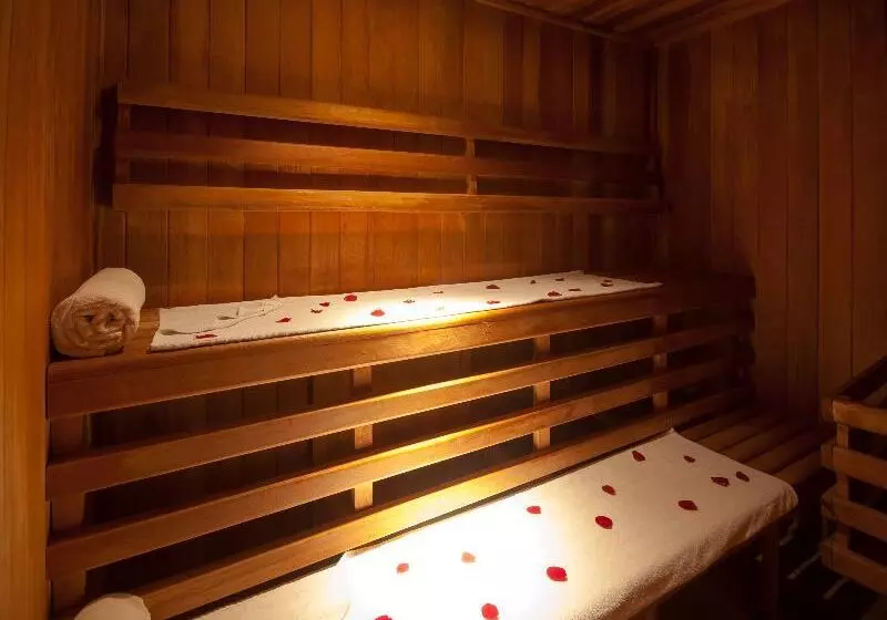 Artisan Family Hotels And Resort Collection Playa Esmeralda