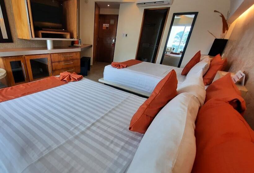 Artisan Family Hotels And Resort Collection Playa Esmeralda