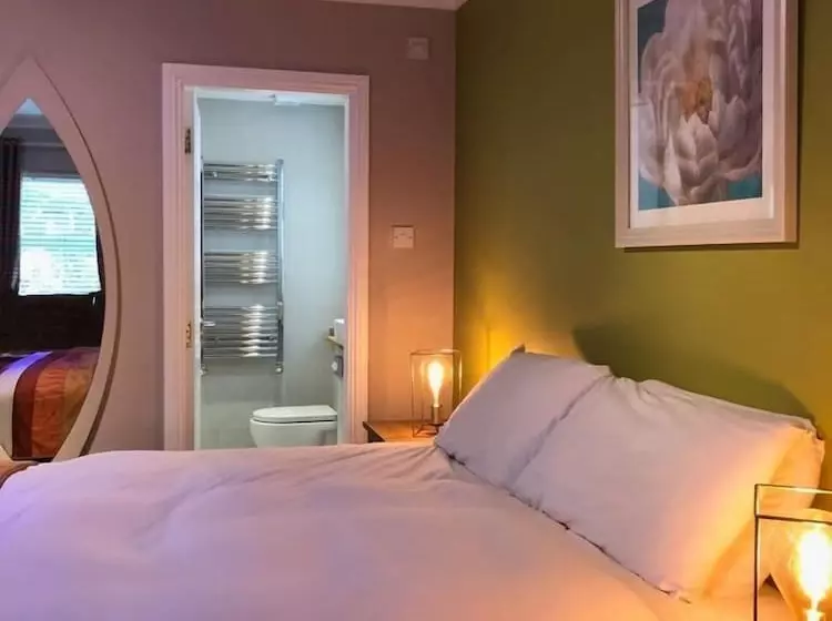 تختخواب و صبحانه Amber Hill Guesthouse