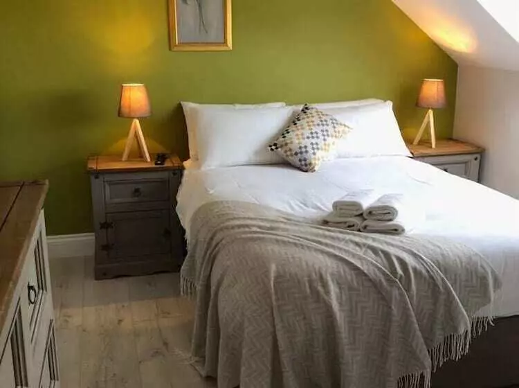 تختخواب و صبحانه Amber Hill Guesthouse