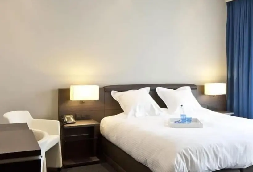 Blue Woods Hotel   Deerlijk