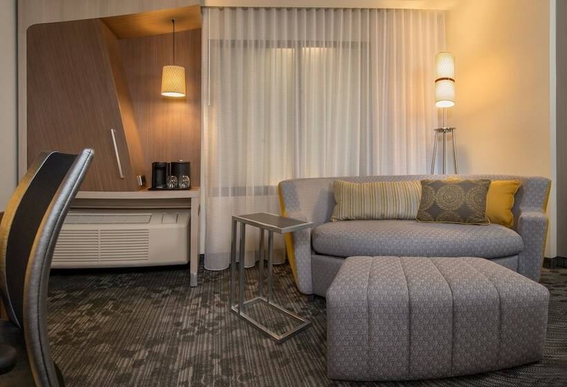 בית מלון כפרי Courtyard By Marriott Winnipeg Airport