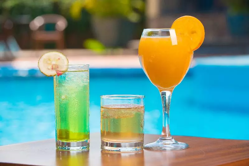 هتل Dolphin Suites