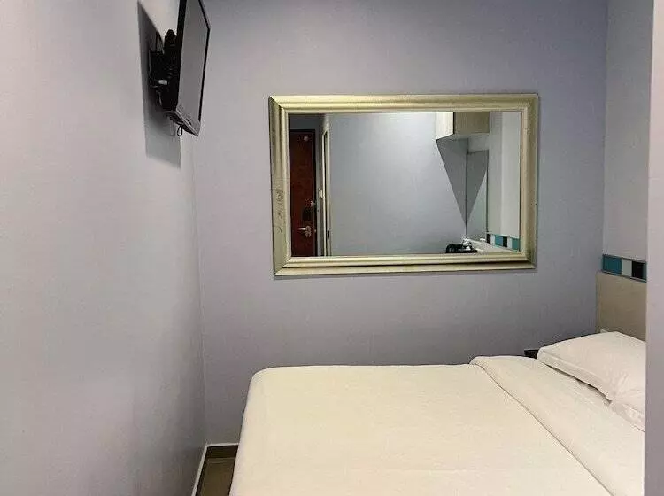 Fragrance Hotel   Lavender