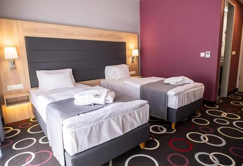 Garden Hotel Wellness és Konferencia