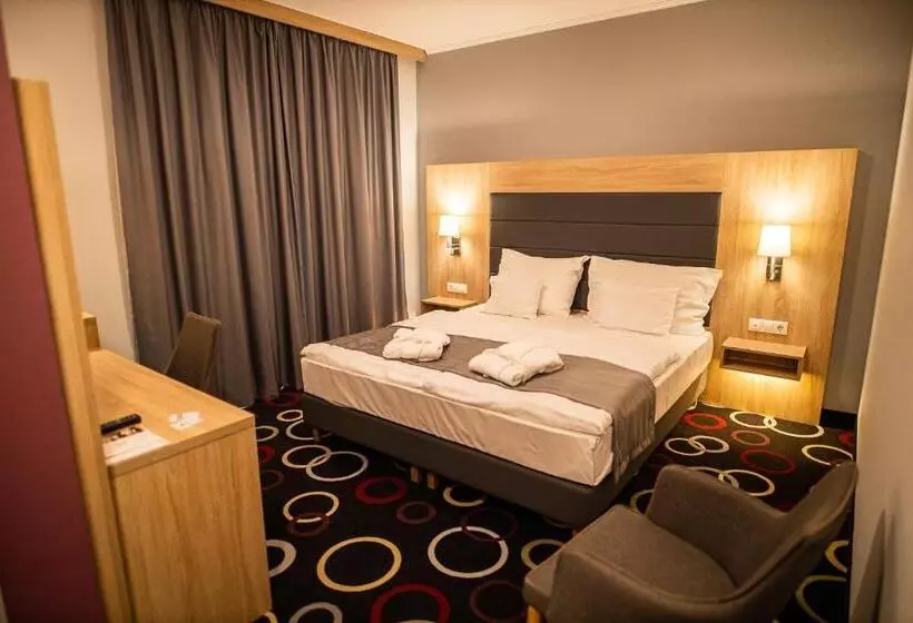 Garden Hotel Wellness és Konferencia