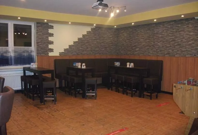 בית מלון כפרי Kenner Treff