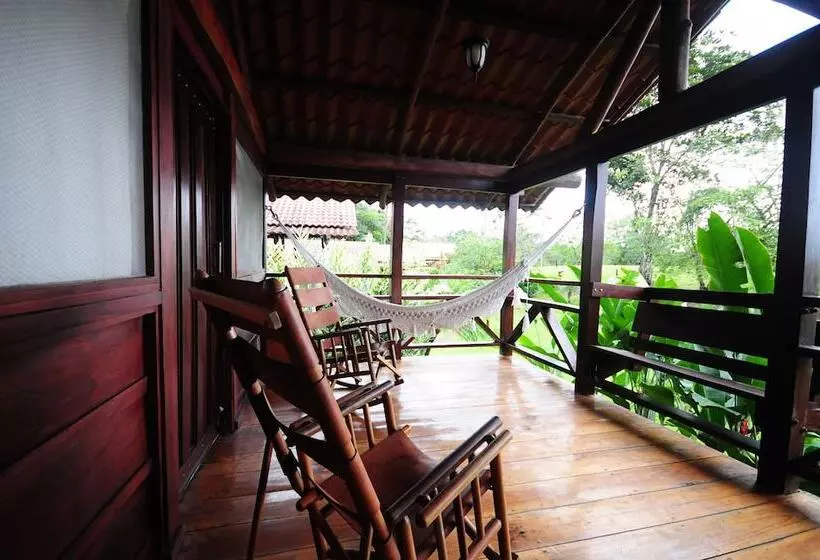 هتل La Anita Rainforest Ranch