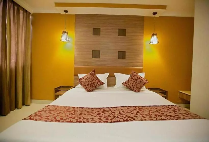 ホテル Maneck Residency