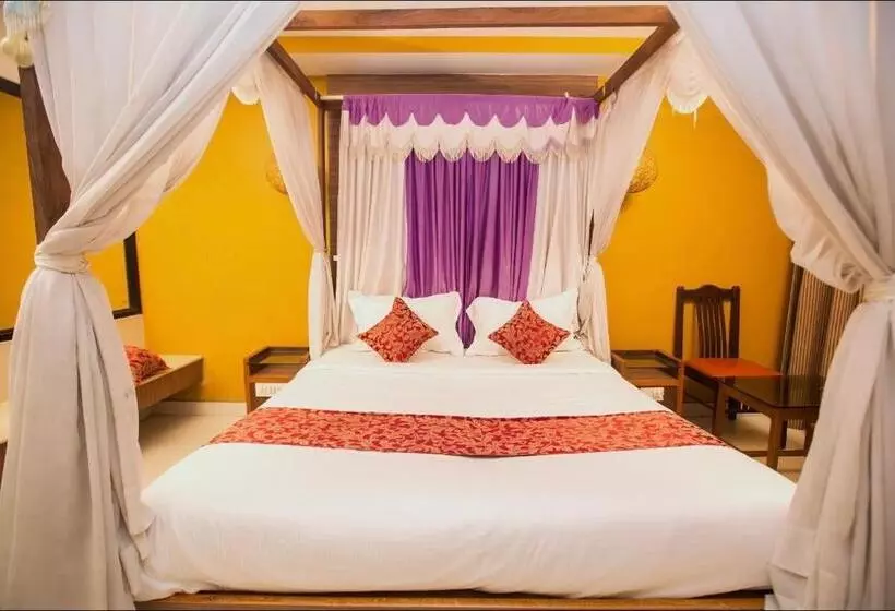 ホテル Maneck Residency