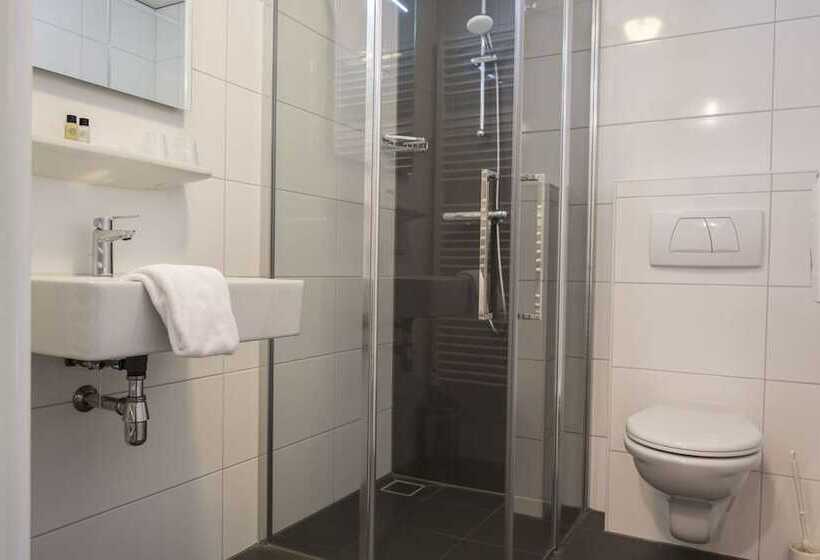 ホテル & Restaurant Wildthout