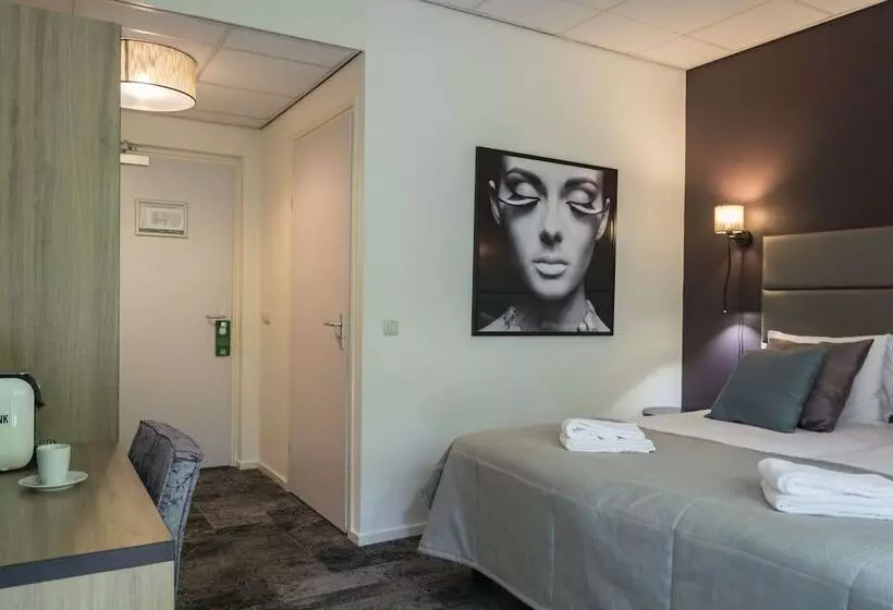 בית מלון כפרי & Restaurant Wildthout