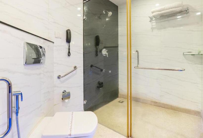 Sfo Hotel And Suites