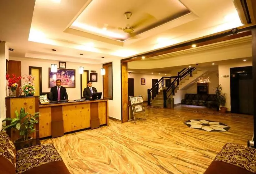 호텔 Shree Hari Niwas