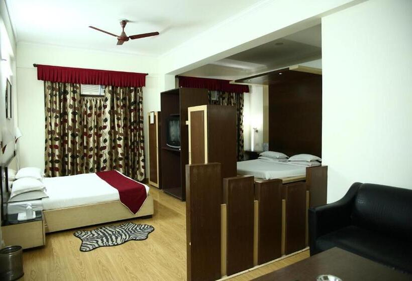 هتل Shree Hari Niwas