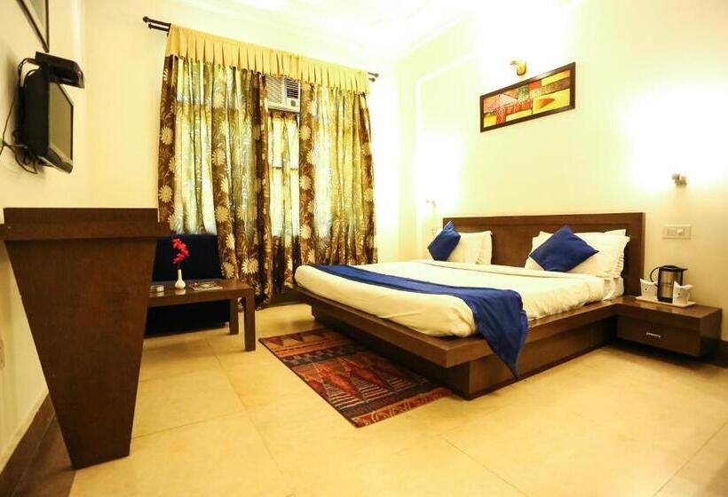 هتل Shree Hari Niwas