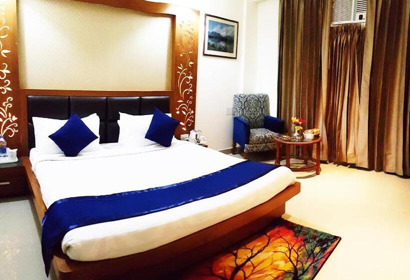 هتل Shree Hari Niwas