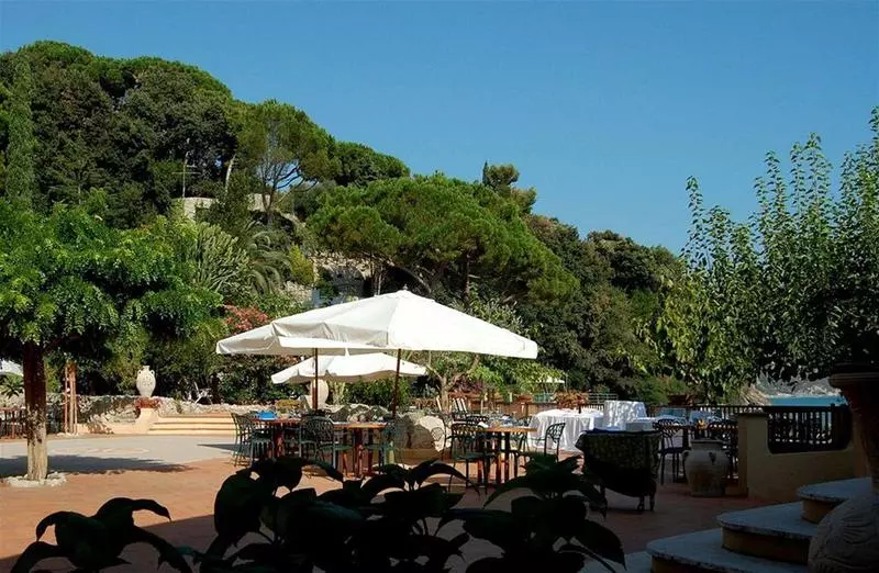 בית מלון כפרי Summit