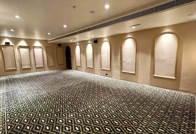 Hotel Historia Royal