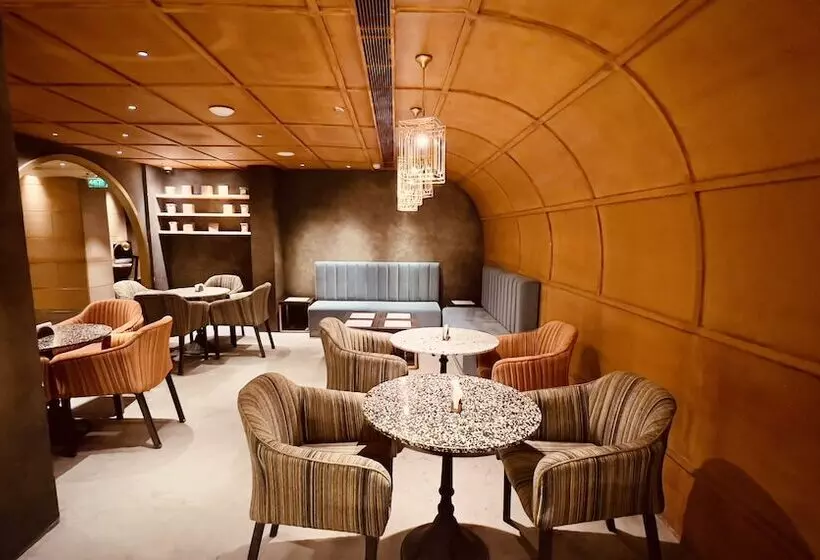 Hotel Historia Royal