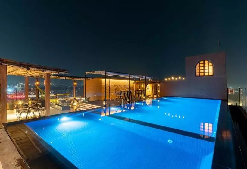 Hotel Historia Royal