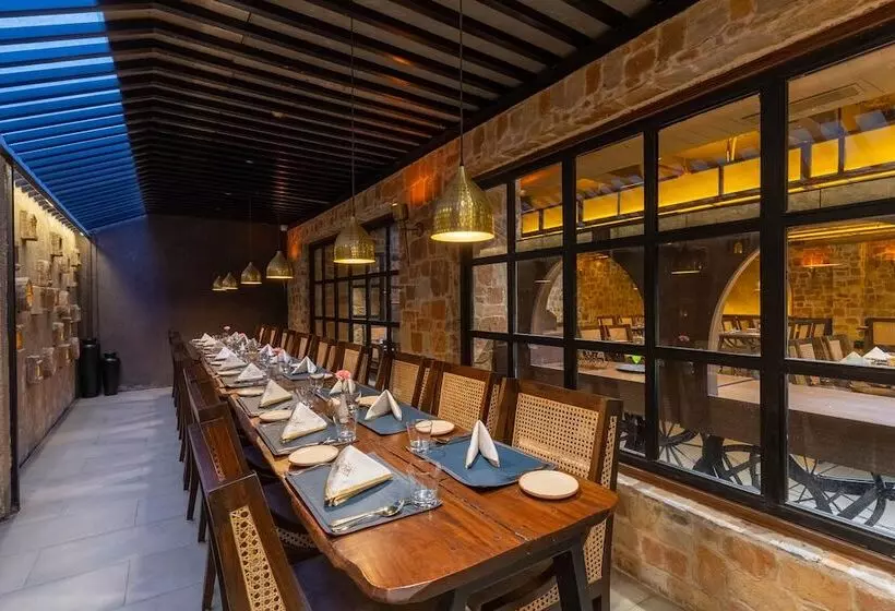 Hotel Historia Royal