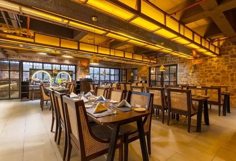 Hotel Historia Royal