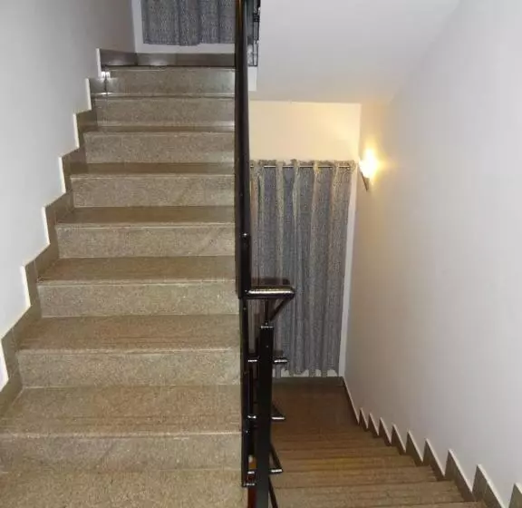 Hôtel Thyme The Transit